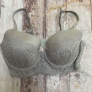 Victoria's Secret body by victoria lined demi 38D